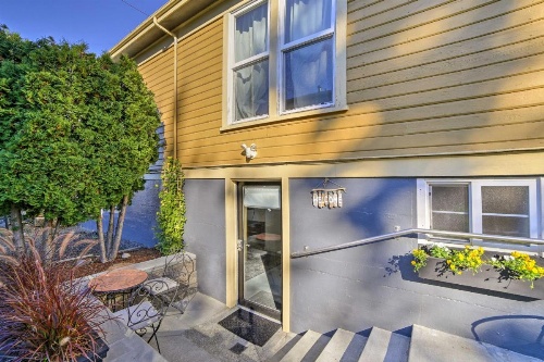 Chic Apartment 2 Blocks from Central Fairhaven! image 25